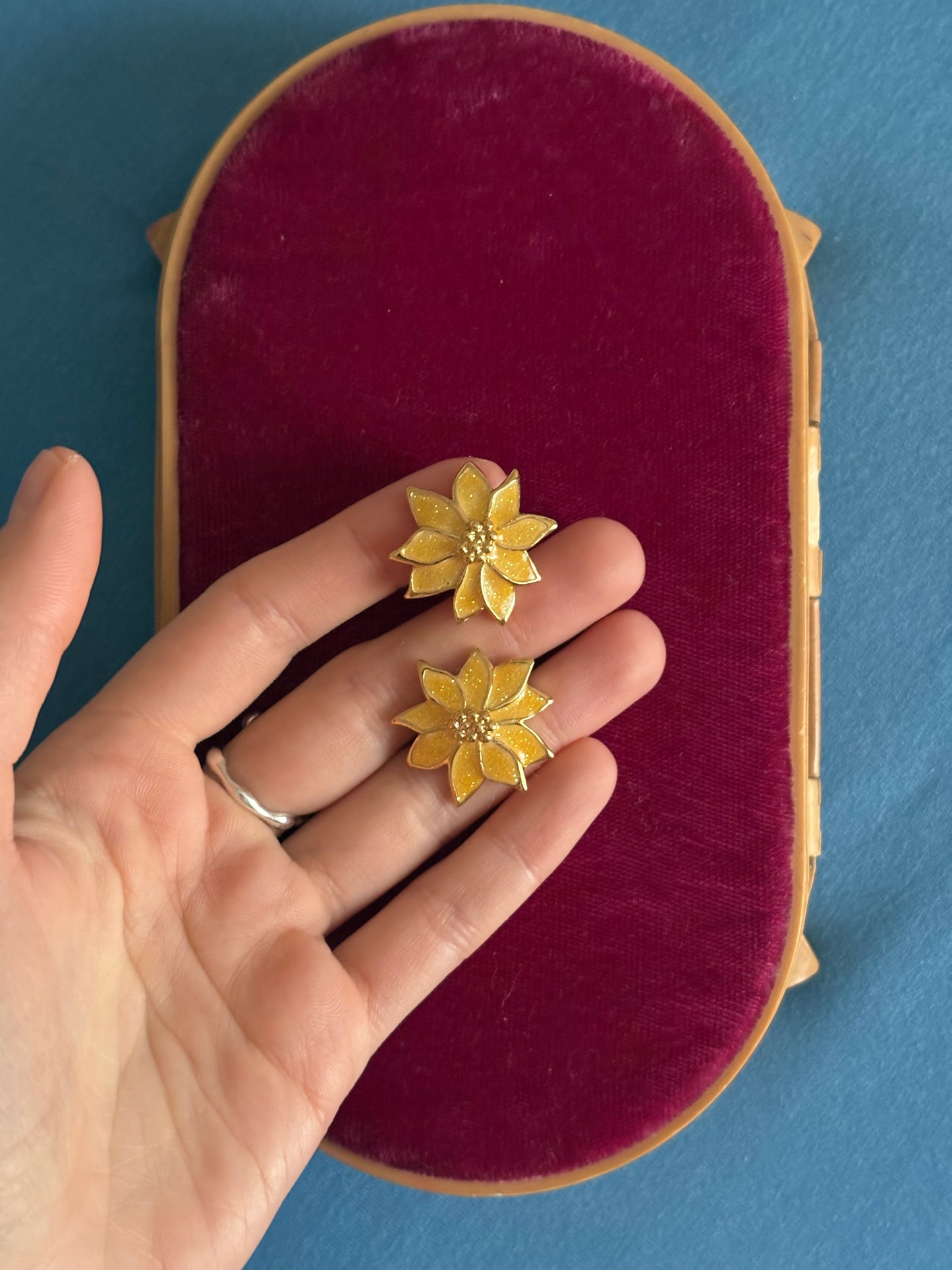 Kolczyki Avon „White Christmas” (1987)