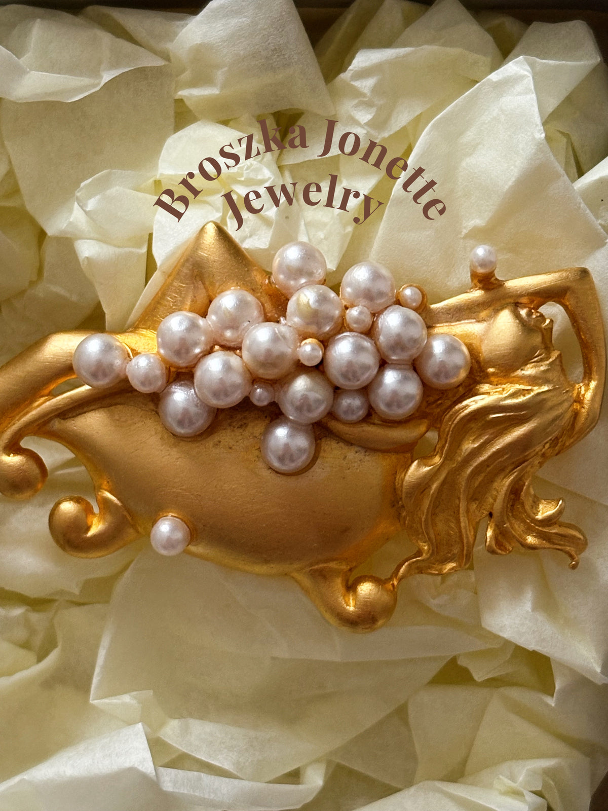 Broszka marki JJ (Jonette Jewelry)