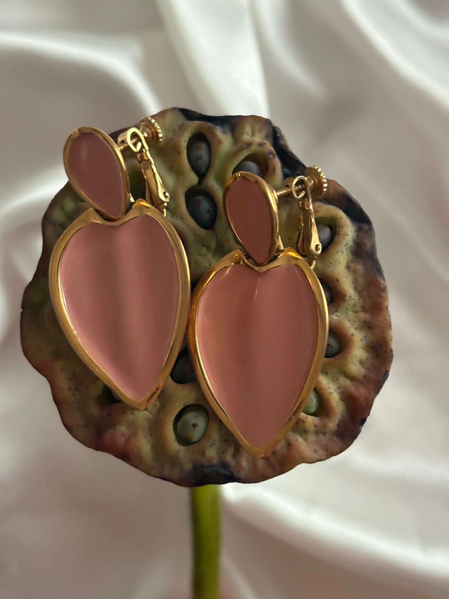 Napier clips with pearl-peach enamel