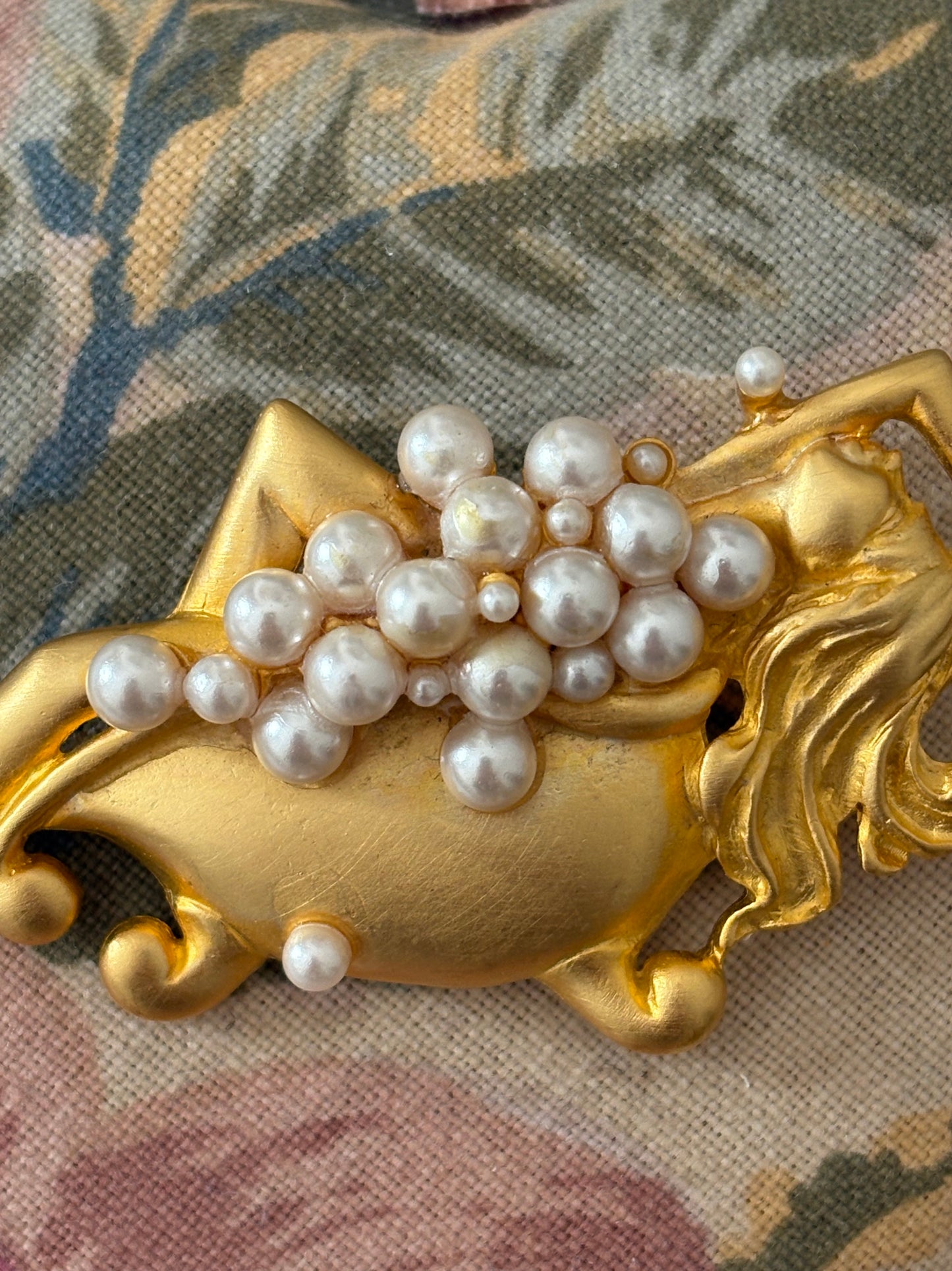 Broszka marki JJ (Jonette Jewelry)