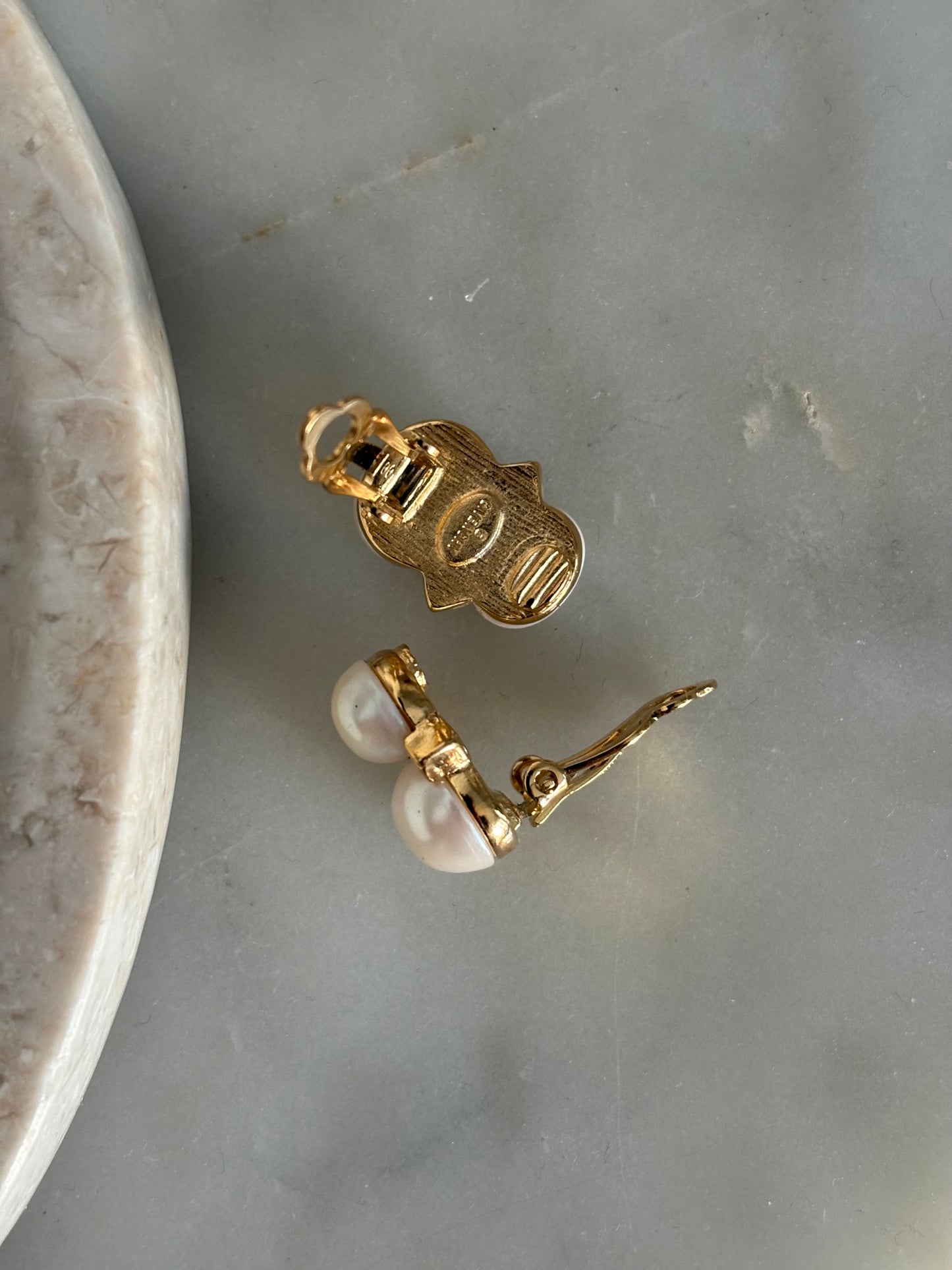 Vintage klipsy Givenchy z perłami