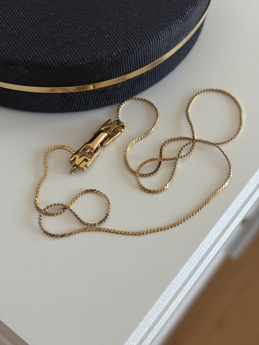 Delikatny pozłacany łańcuszek Nina Ricci