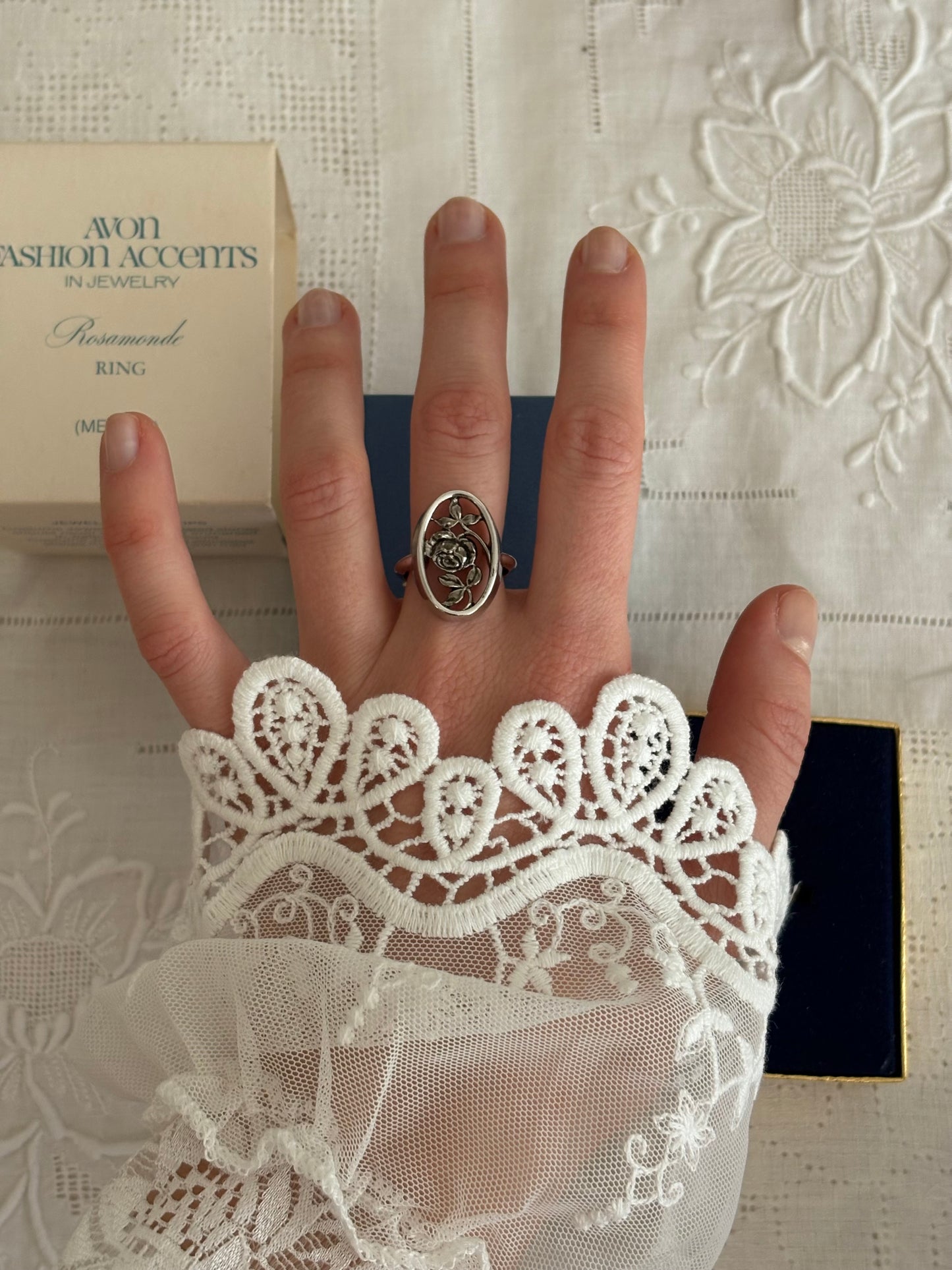 Avon "ROSAMONDE" ring, 1975
