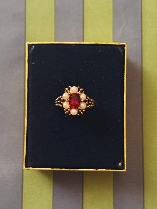 Pierścionek Avon „Roseglow”,1973 rok