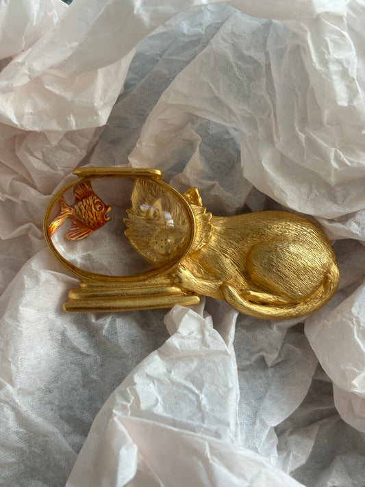 Pozłacana unikatowa broszka JJ z kotem