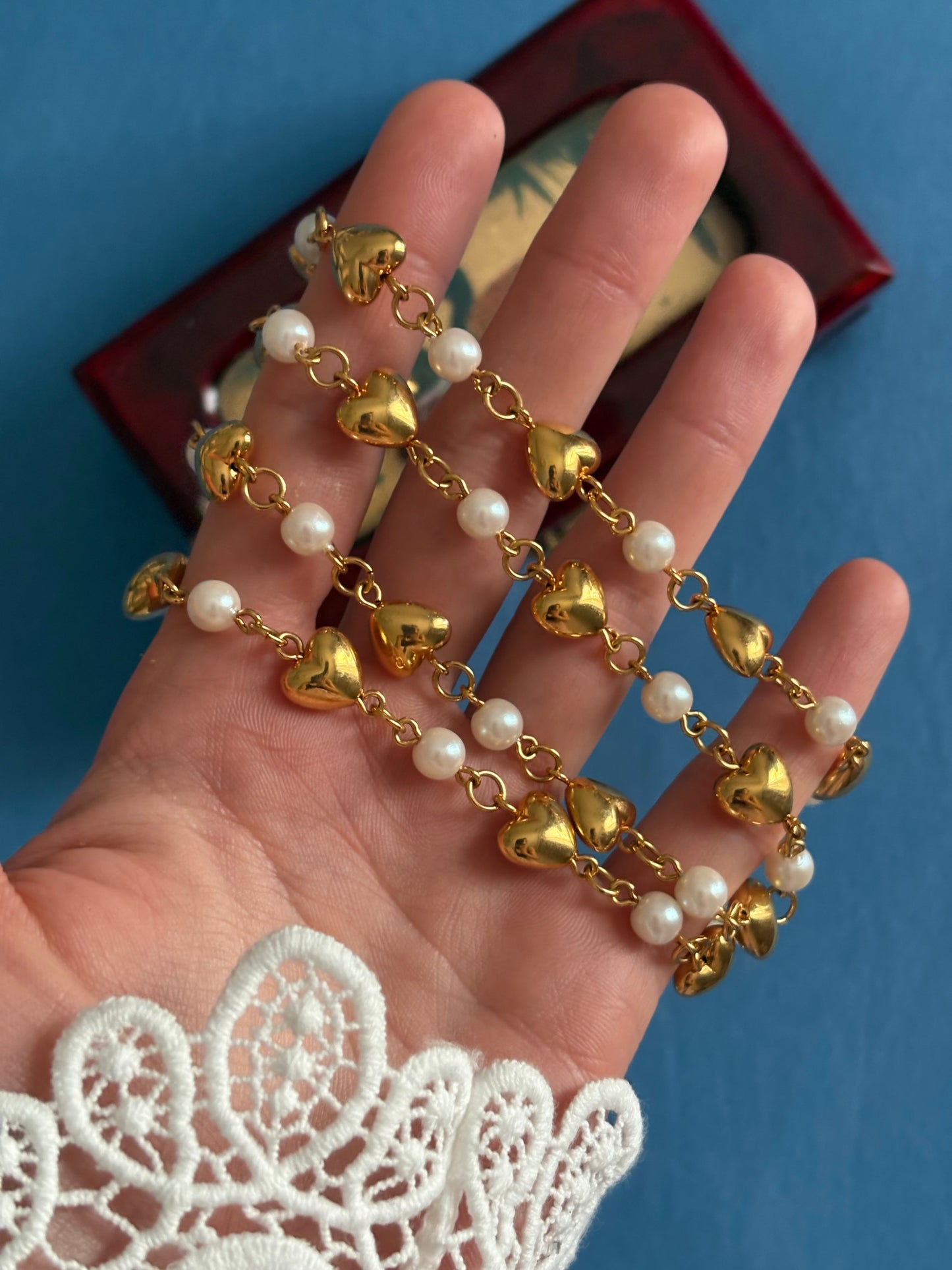 Naszyjnik Trifari z perłami i serduszkami