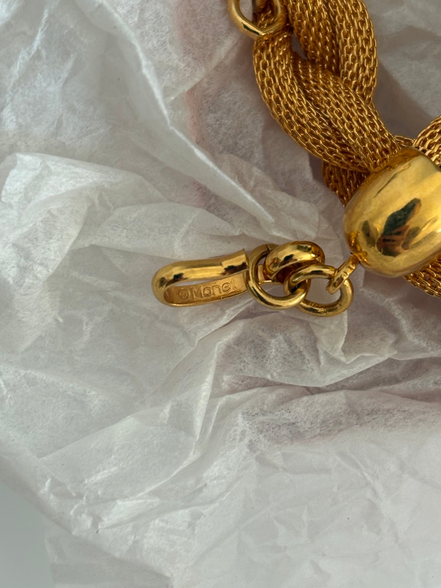 Pozłacany naszyjnik Monet o splocie typu mesh