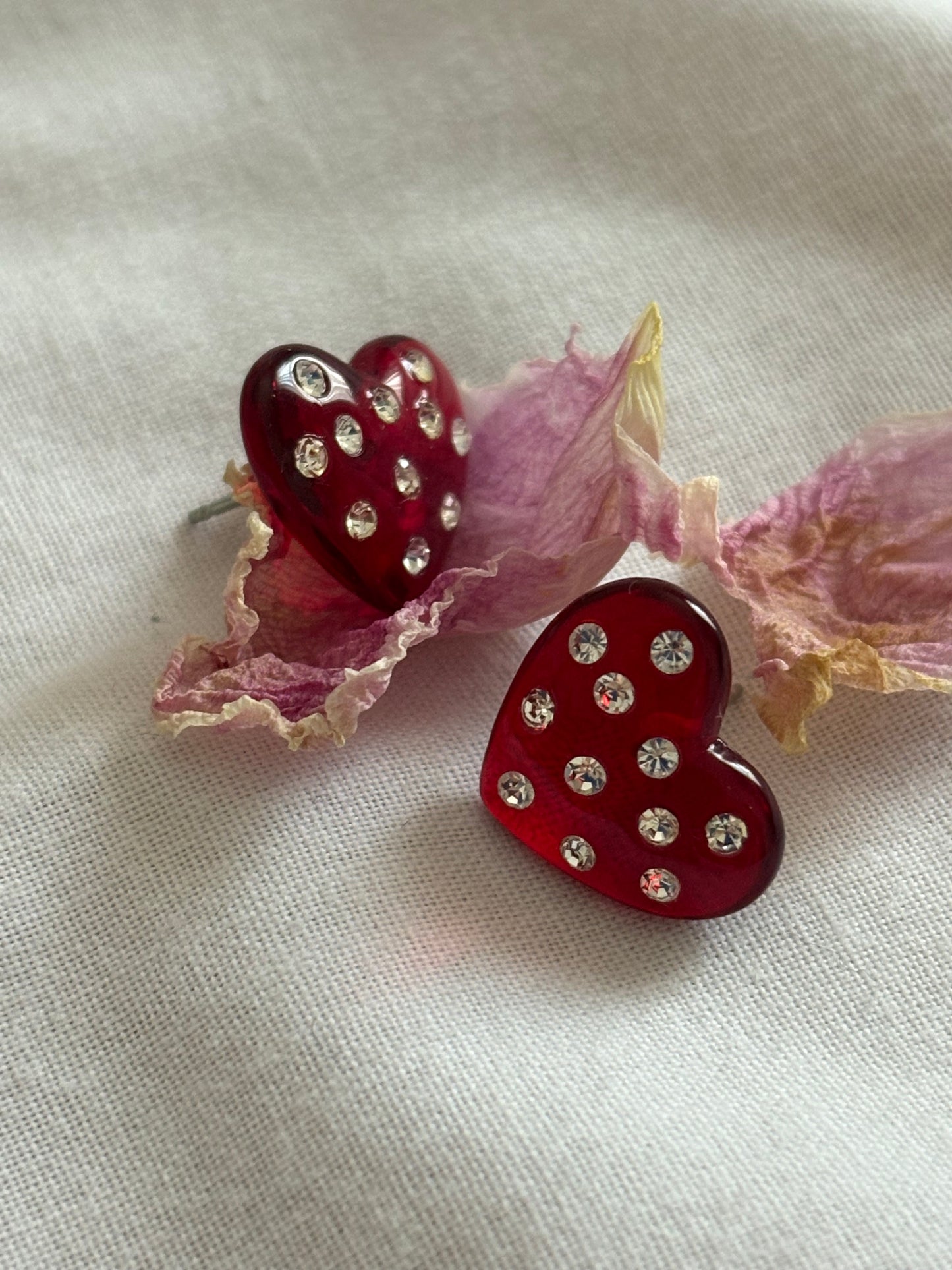 Kolczyki Avon “ Red Heart”,1997 rok