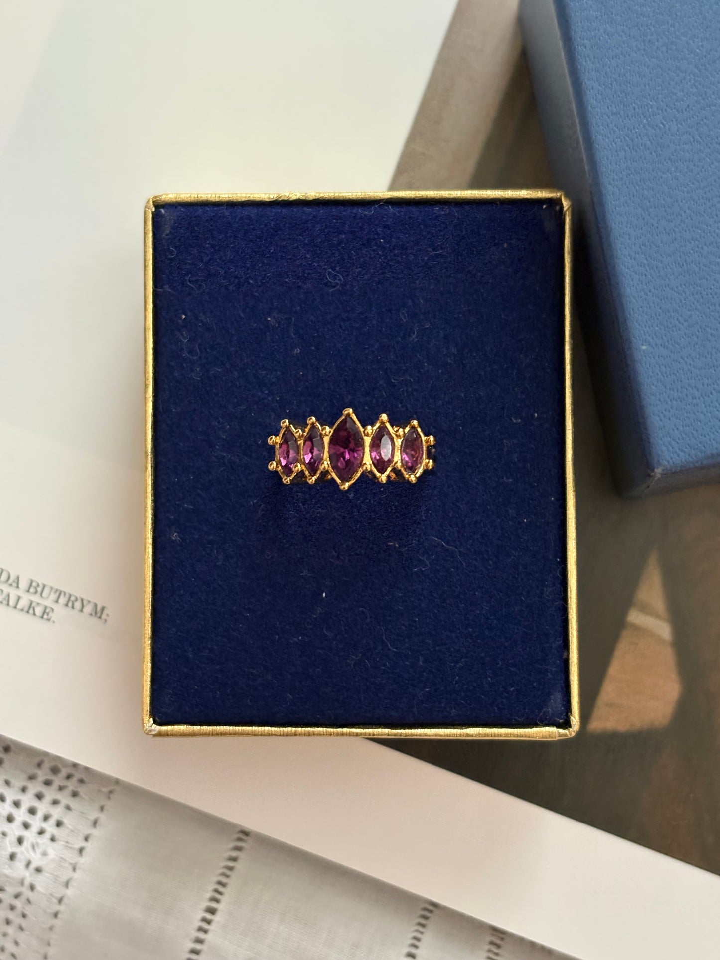 Pierścionek Avon “ Marquis Sparkle”,1994 rok