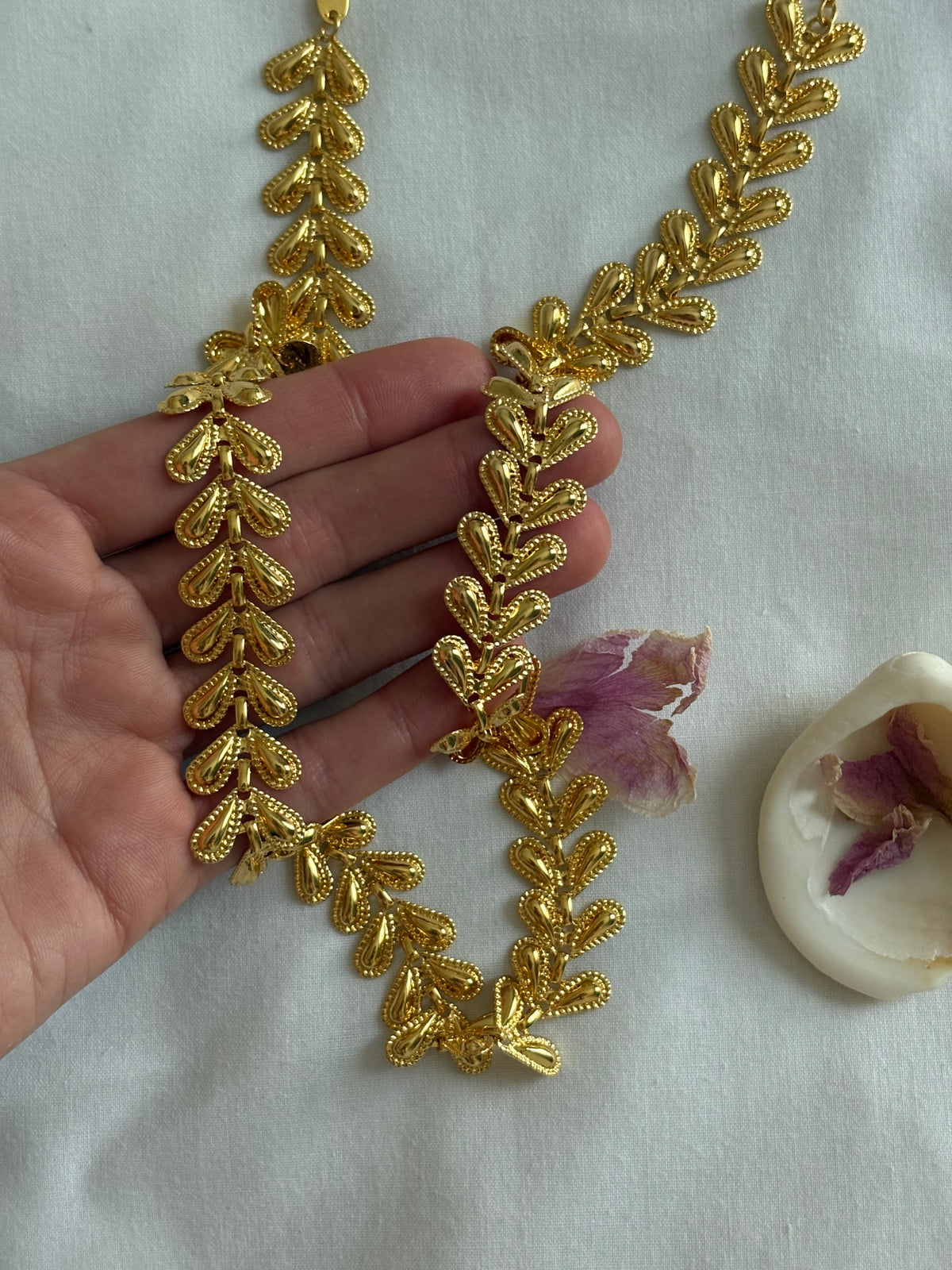 Naszyjnik Avon „Gilded links”,1992 rok