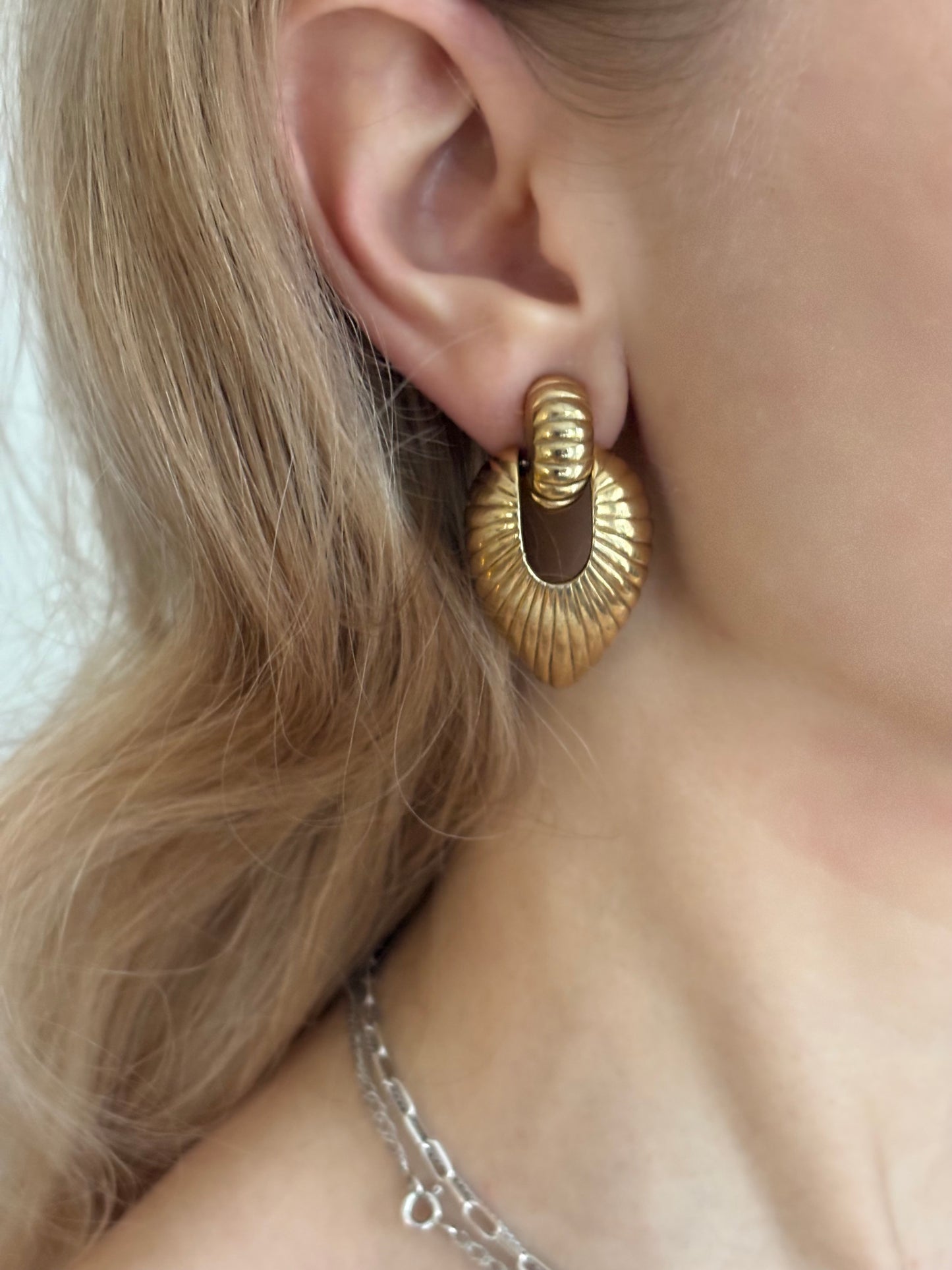 Pozłacane klipsy vintage