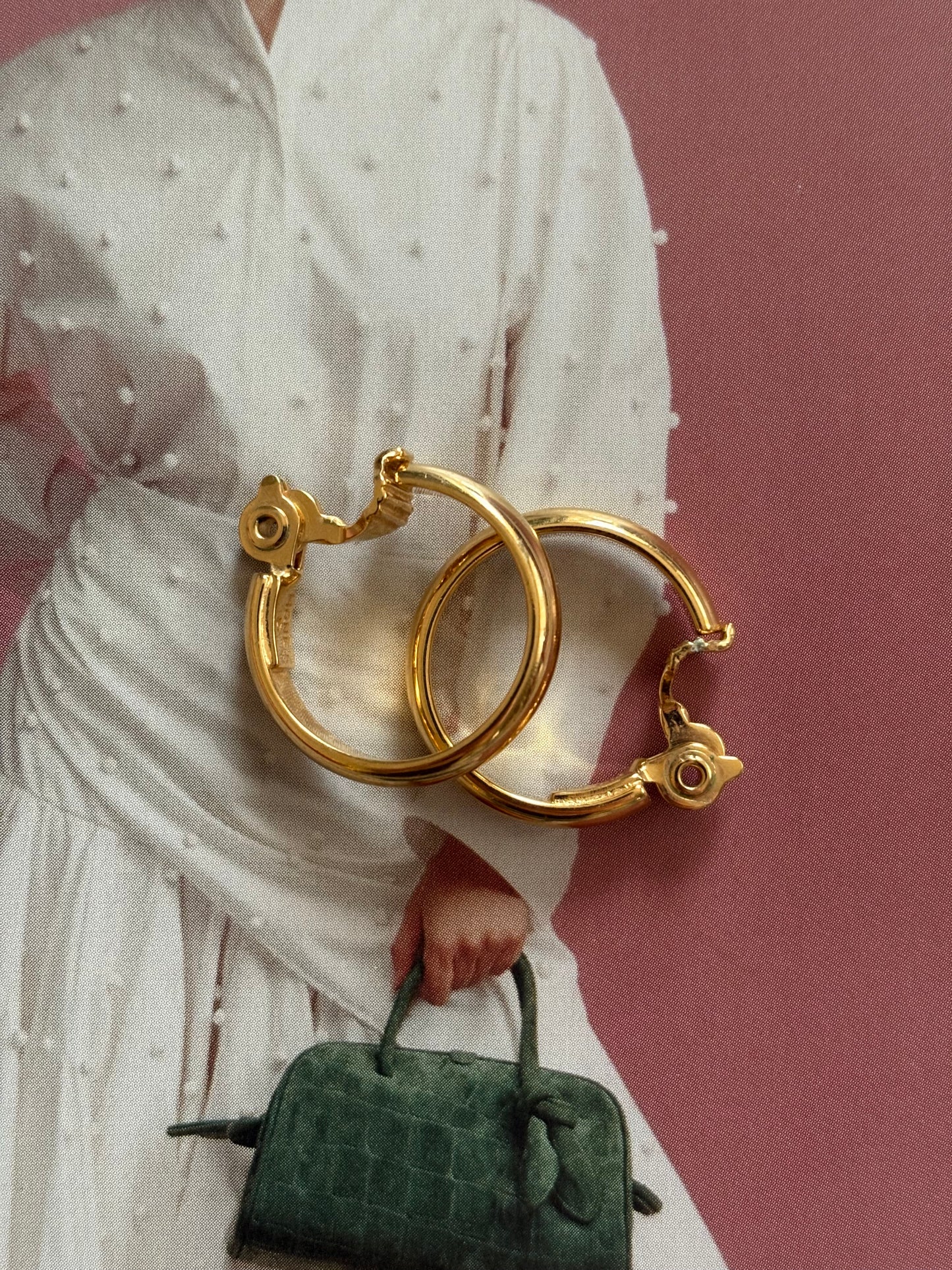 Klasyczne pozłacane klipsy Monet