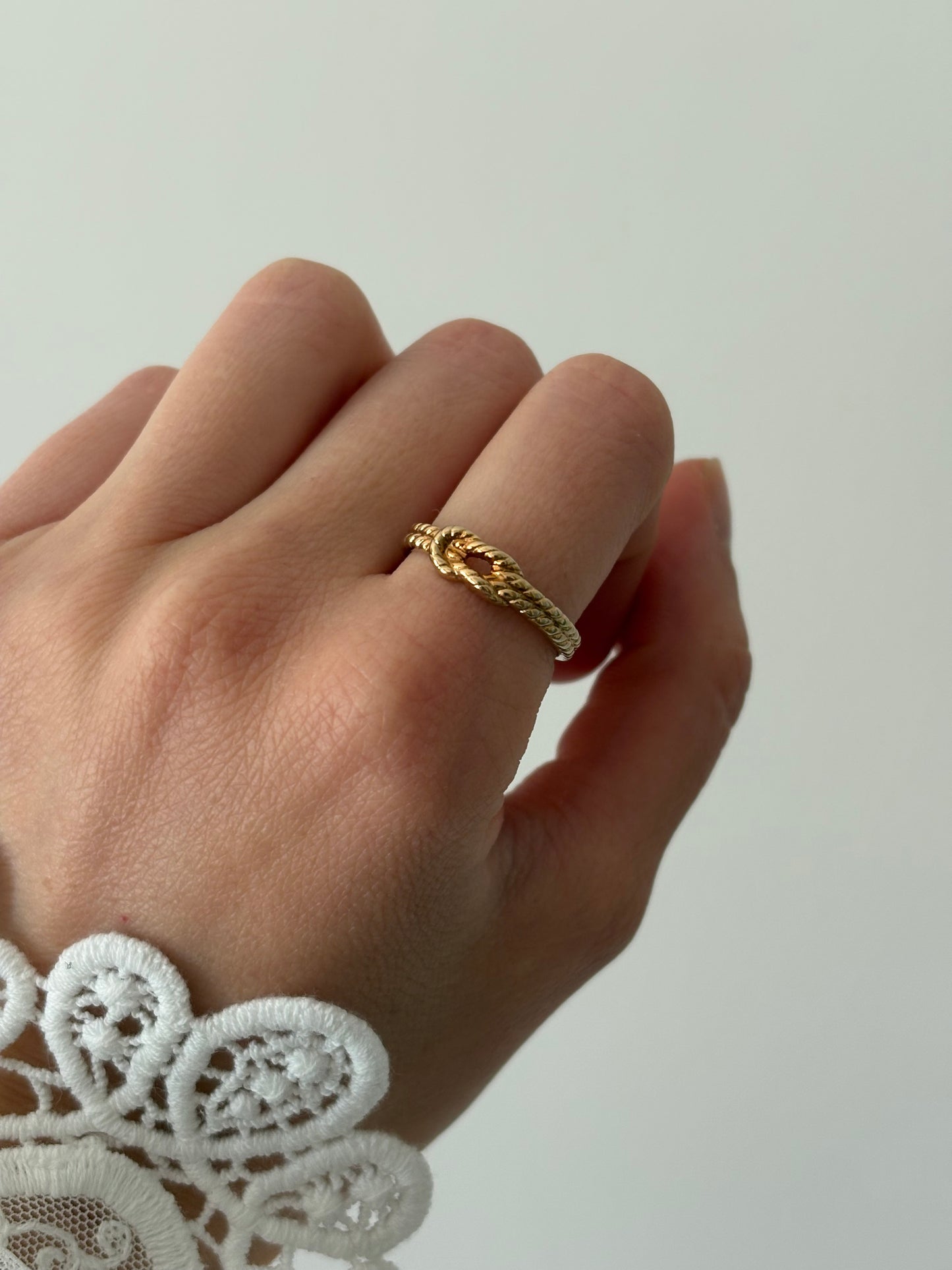 Avon “Love Knot Ring”