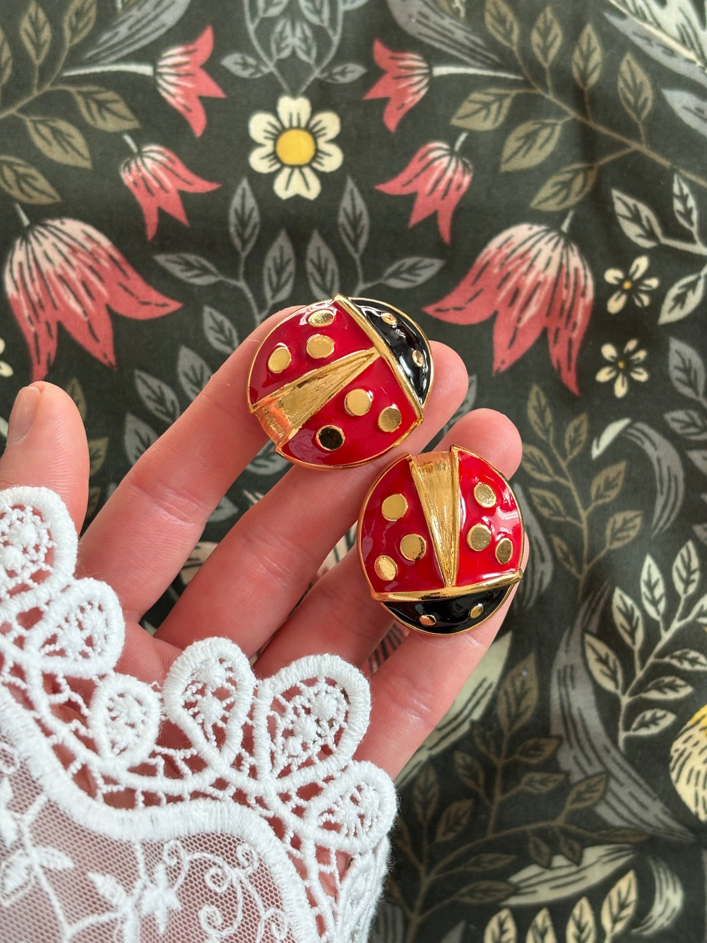 Large Avon "Lucky Ladybug" clips, 1992