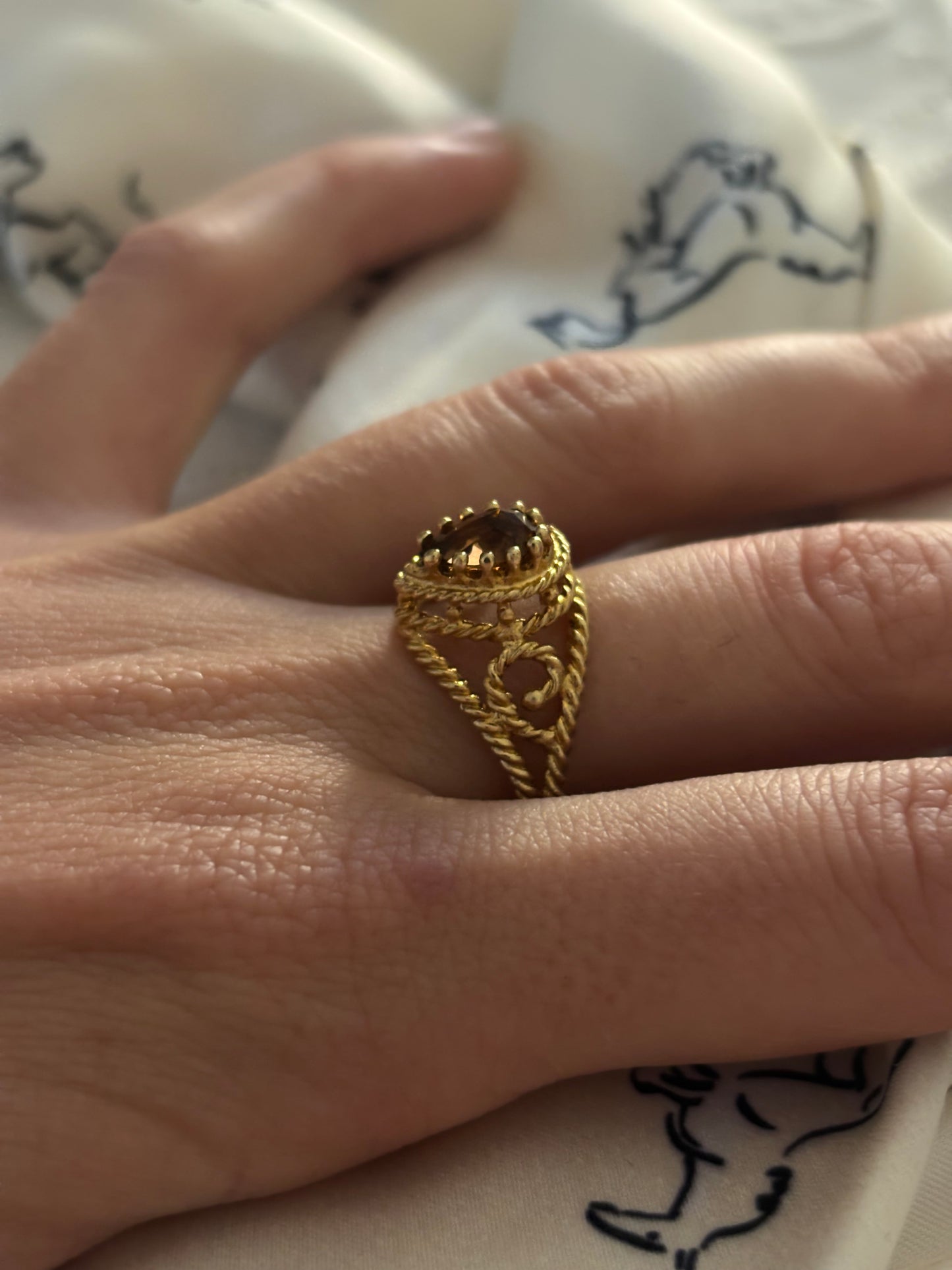 Pierścionek Avon „Smokeblaze”1977 rok