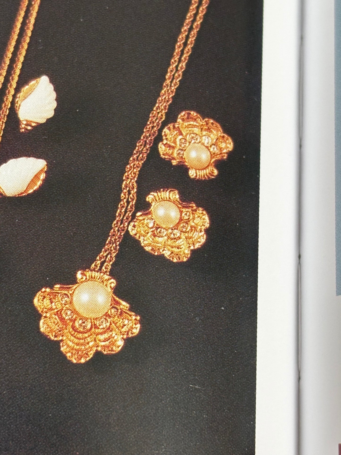 Avon "Ocean's Dream" earrings, 1995