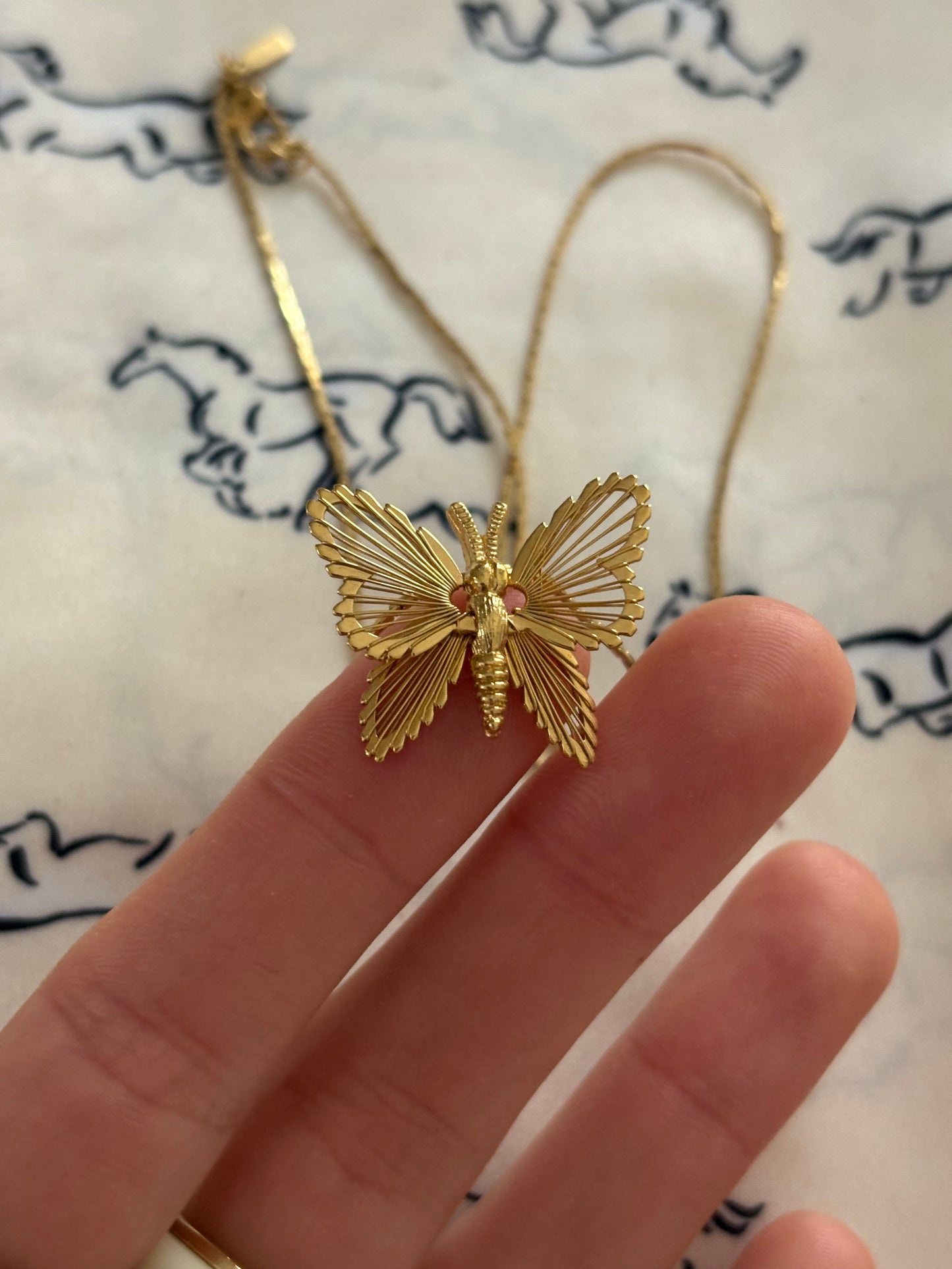 Naszyjnik Monet w kształcie motyla