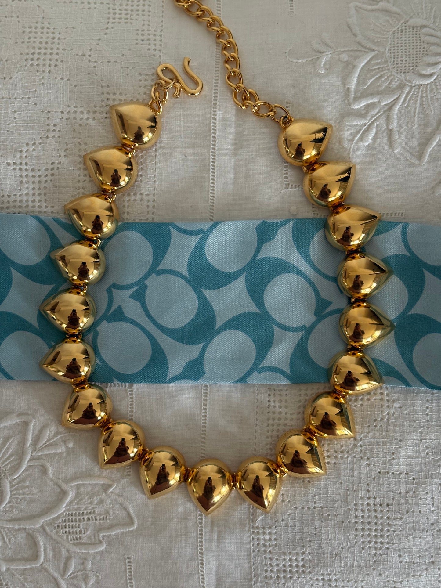 Pozłacany naszyjnik Liz Claiborne