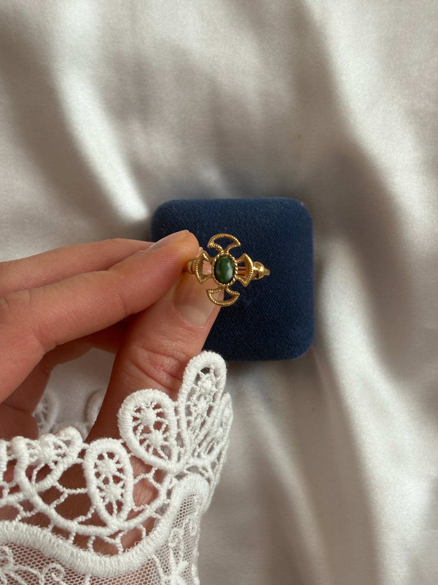 Avon "Baroness" ring, 1973
