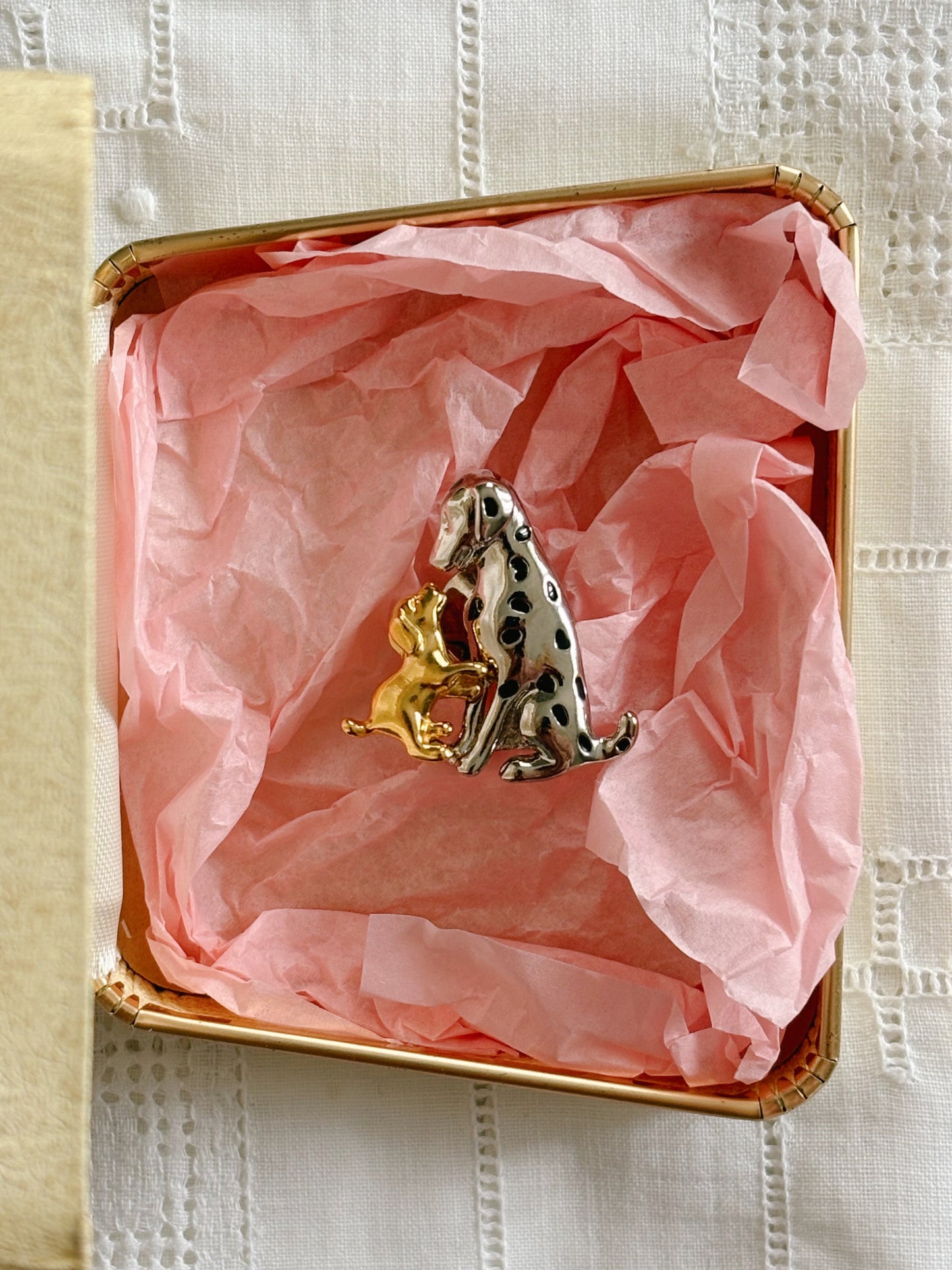 Broszka Avon „ Perfect Love”, 1996 rok🥰