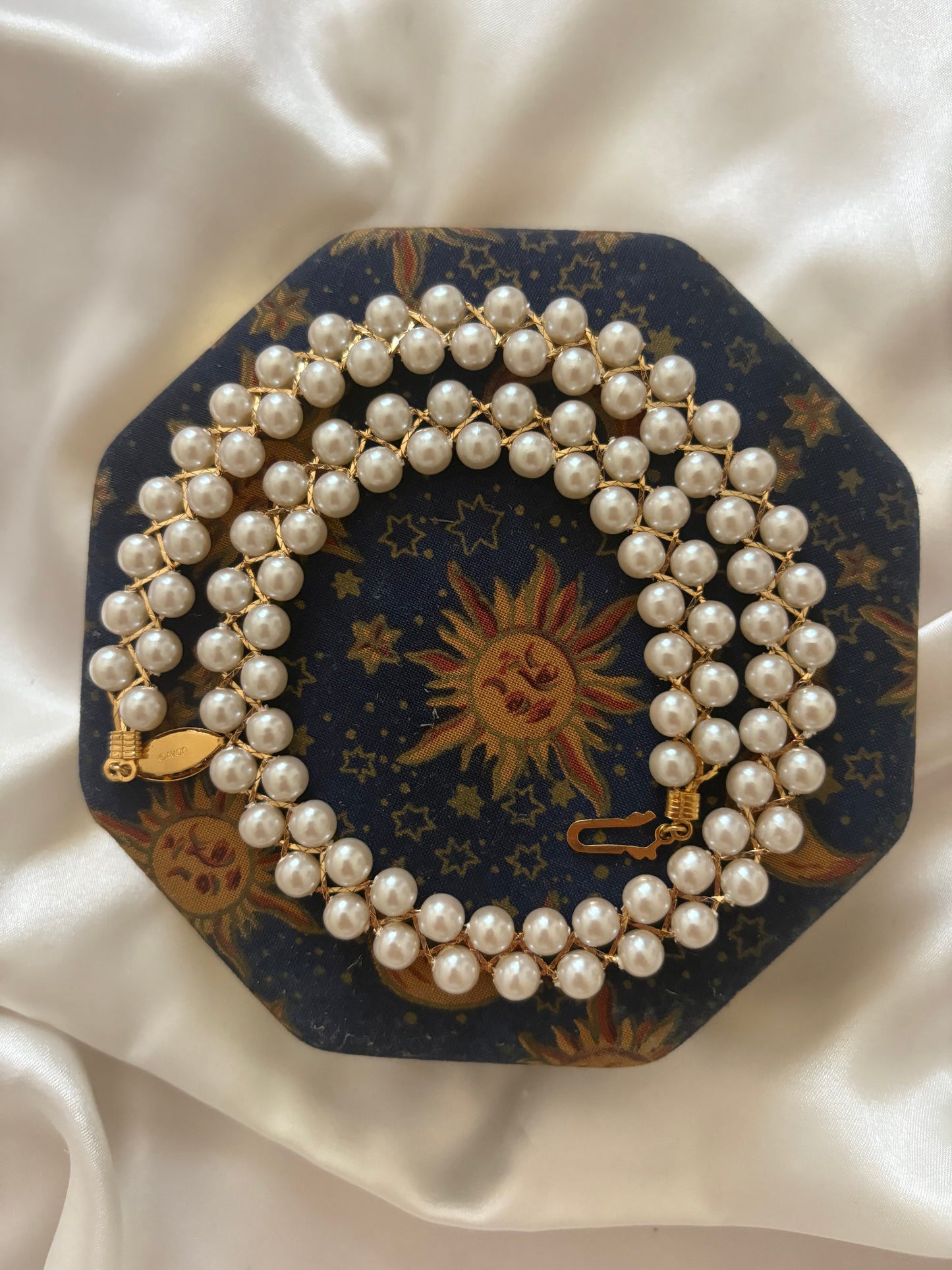 Naszyjnik Avon „Pearlized weave choker”,1985 rok