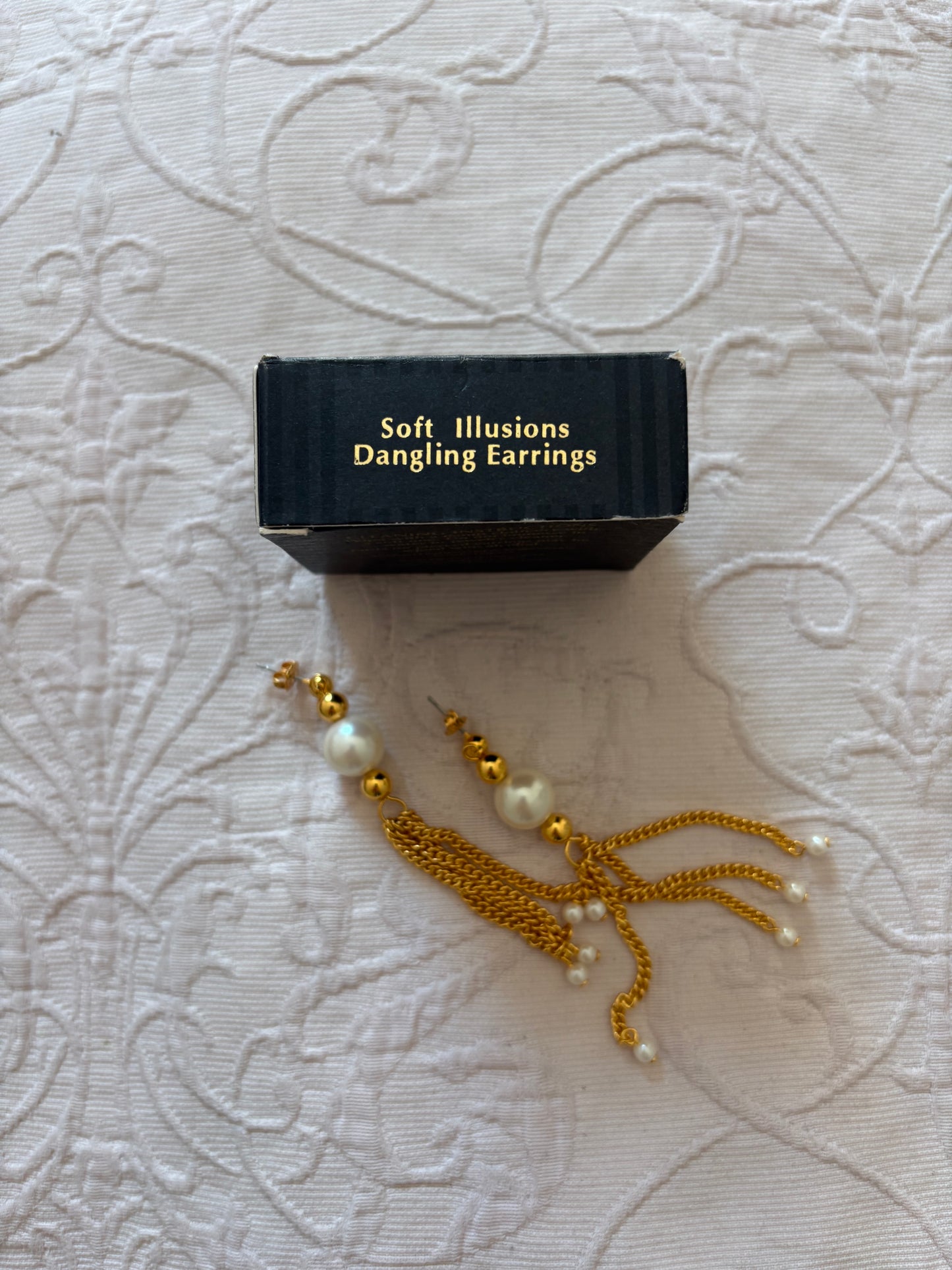 Avon "Soft Illusion" Earrings, Year 195