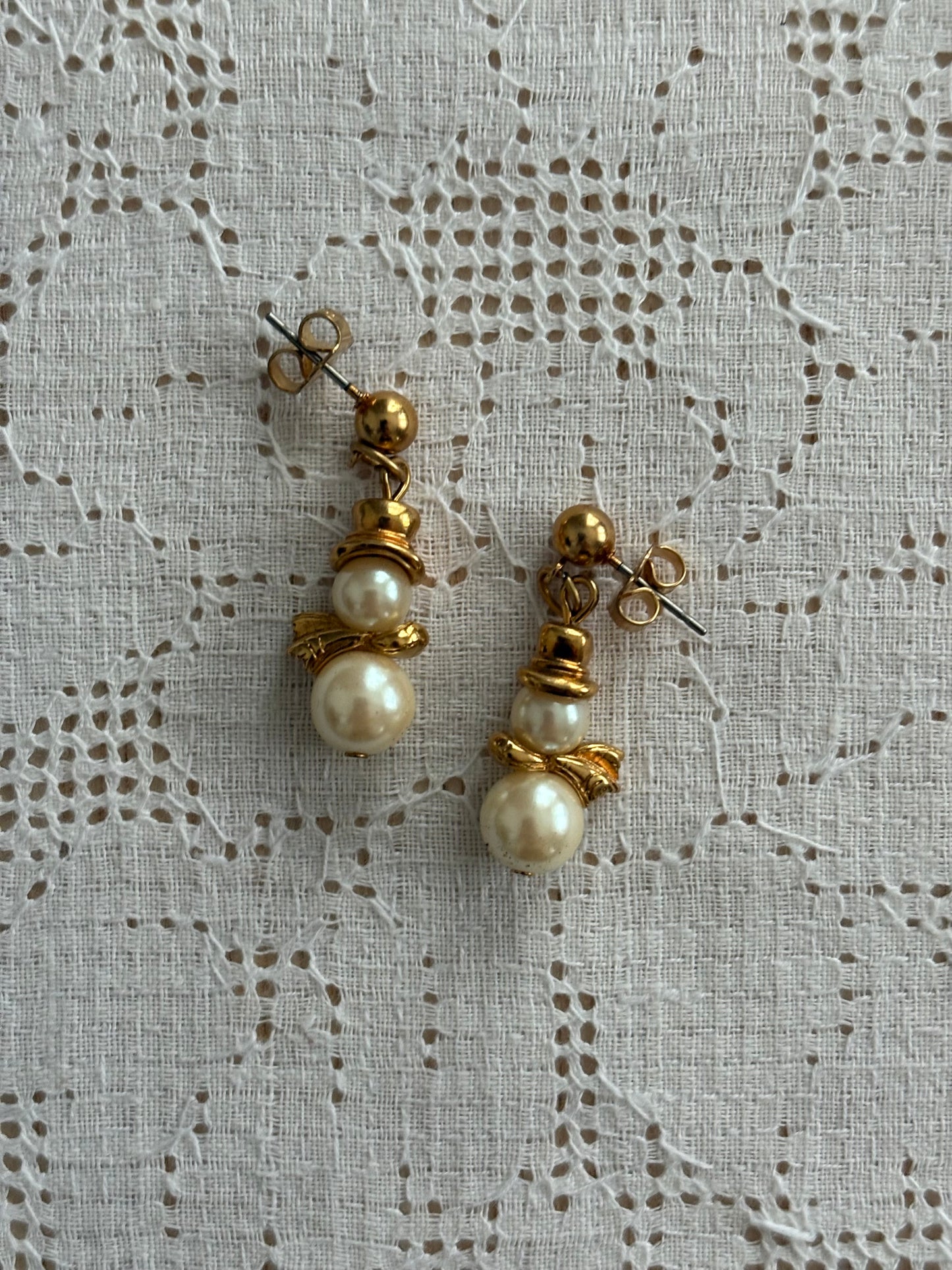 Kolczyki Avon “Pearly Snowman”,1994 rok