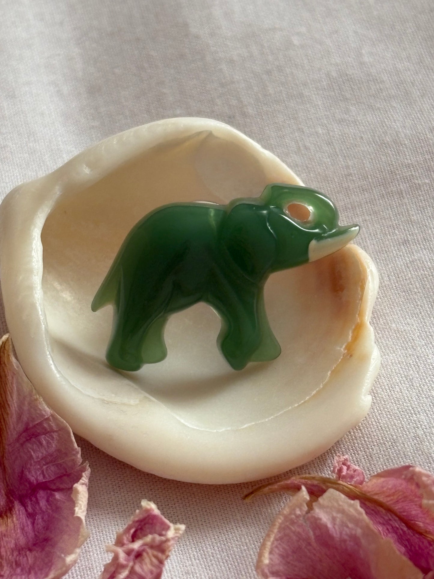 Broszka Avon „LUCKY FRIENDS
ELEPHANT”,1984 rok