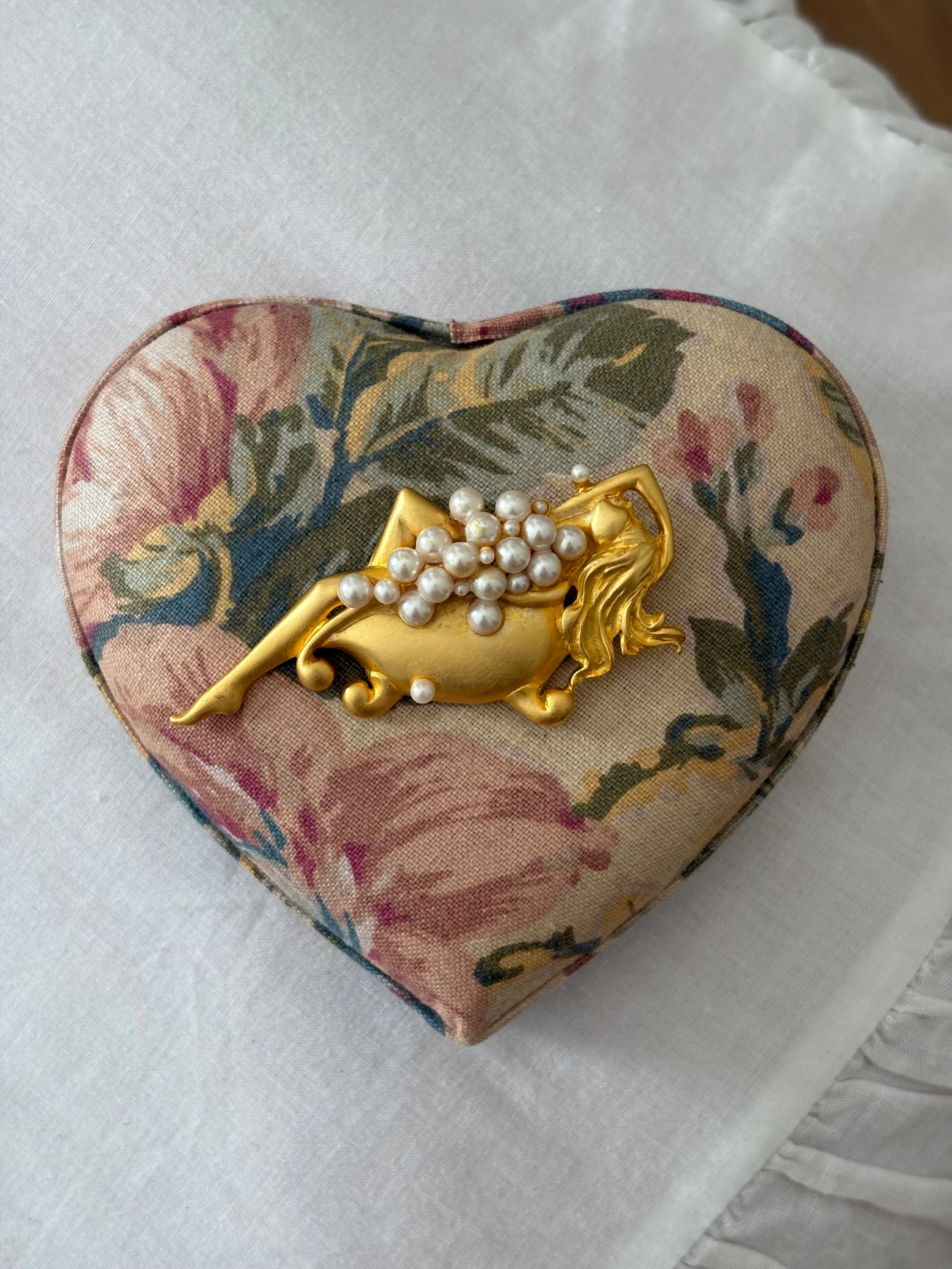 Broszka marki JJ (Jonette Jewelry)