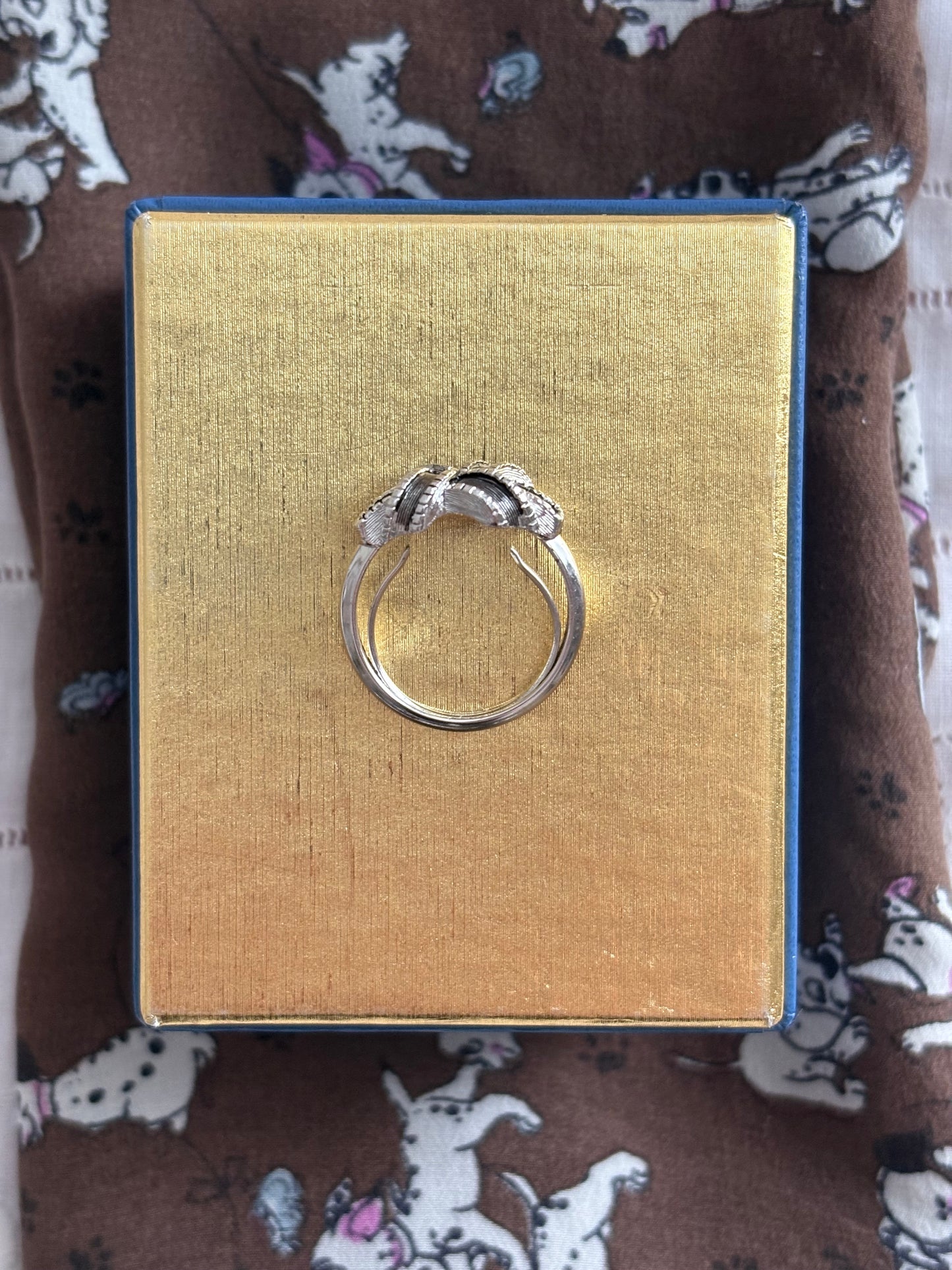 Avon "Ribbon" ring, 1974