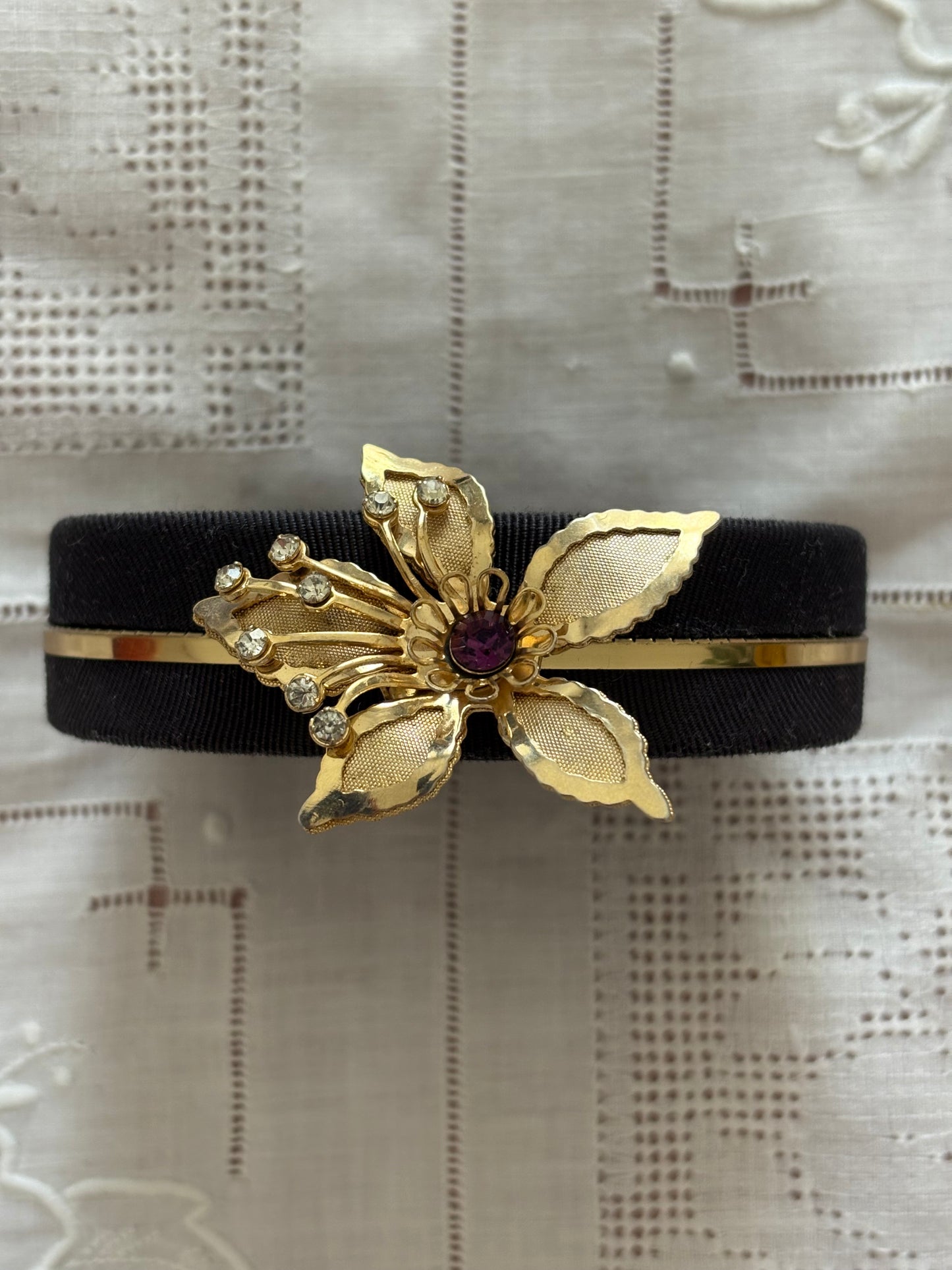 Vintage mesh  flower brooch