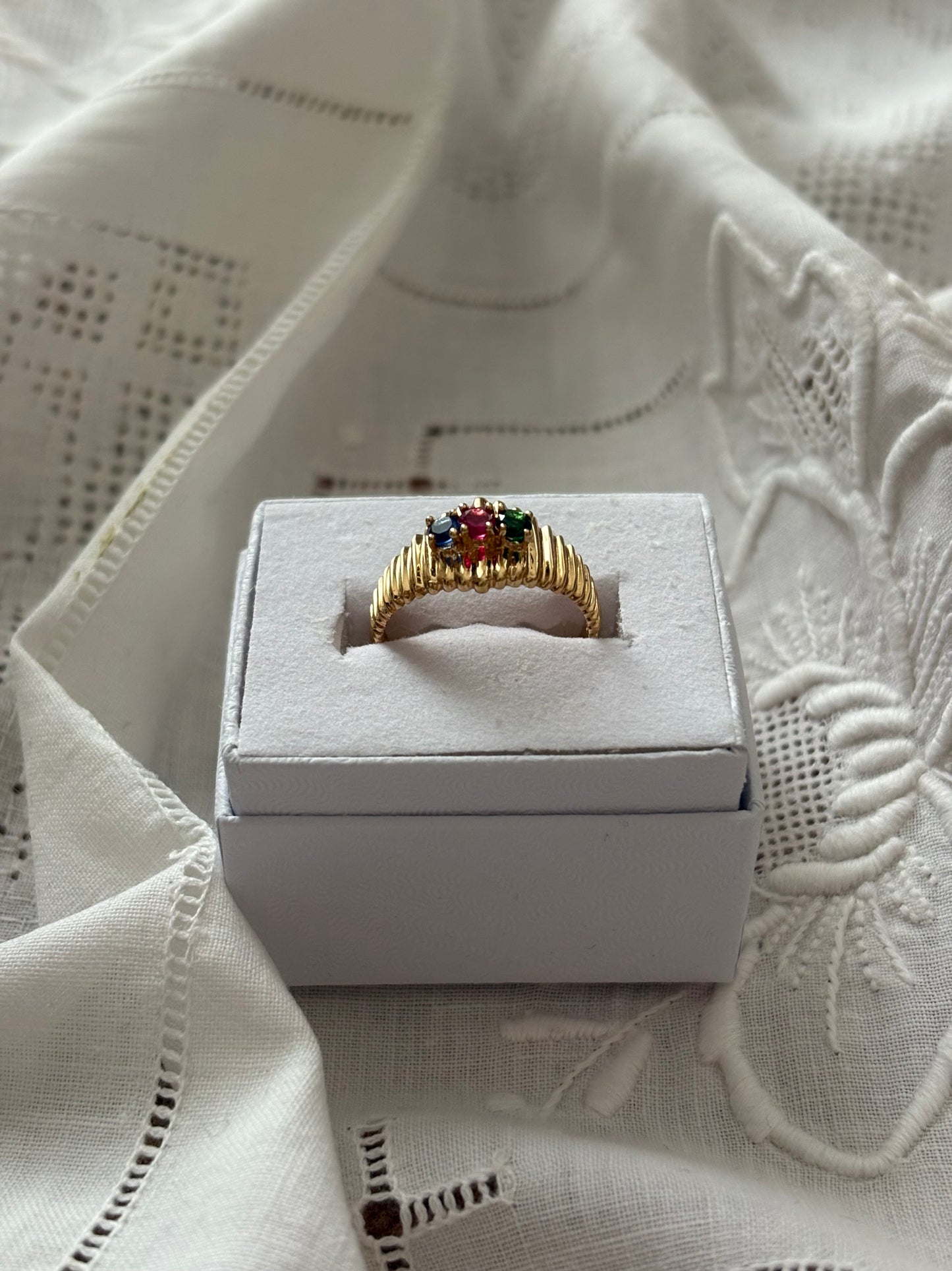 Three-stone vintage ring