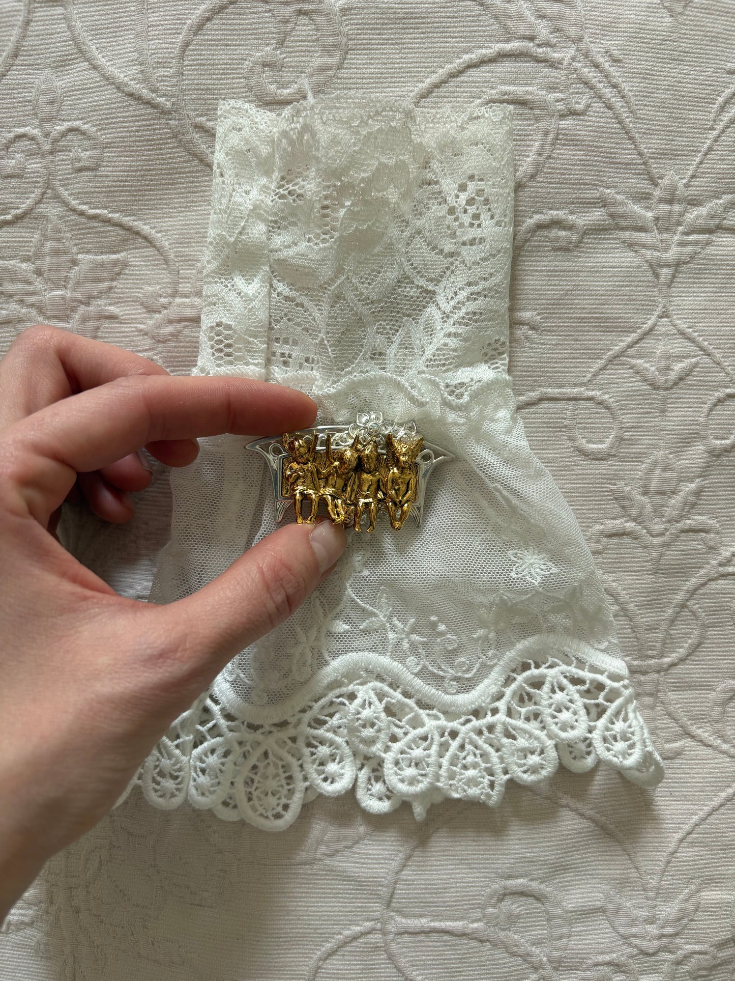 Edgar Berebi brooch